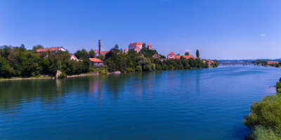 Pogled na Ptuj iznad reke Drave